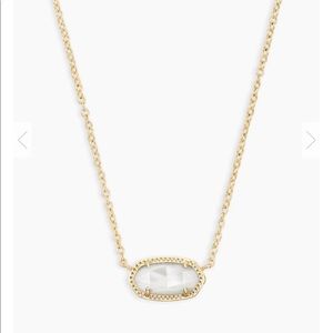 Kendra Scott pendant necklace